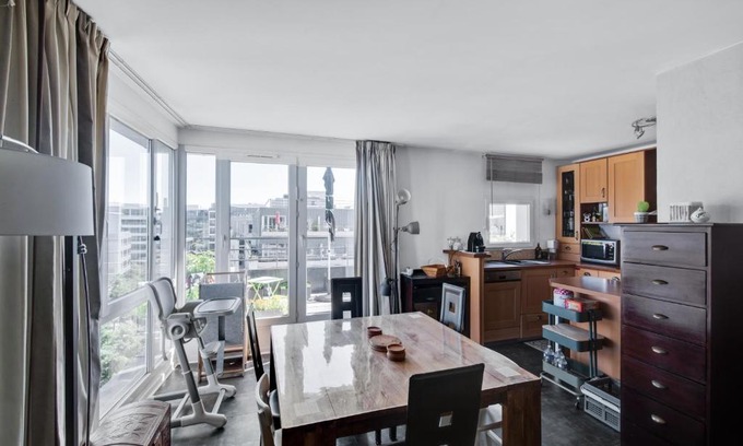 Clichy Apartment | Discover Family-Friendly Comfort at Le Clichyc, 4-Star Retreat