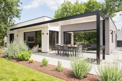 Saint-Etienne-de-Fontbellon House | Elegant Oceanfront Retreat at Le Clos des Bleynoux