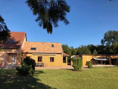 Widensolen House | Child-Friendly Getaway at Le Clos Ô Daims - Rated 9.8/10