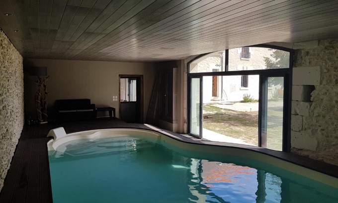 Tauxigny House | Exceptional Getaway at Le Clos de la Briollerie with Pool