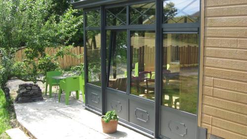 Goven Bed & Breakfast | Discover Le Clos De La Roche: Ideal for Families & Accessibility