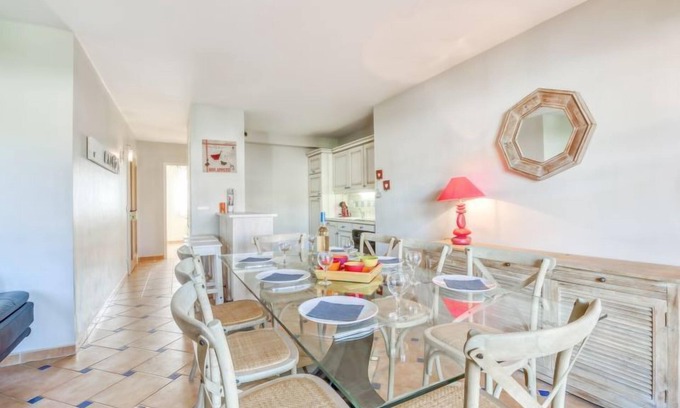 La Mole Apartment | Experience Oceanfront Bliss at Le Clos des Vignes