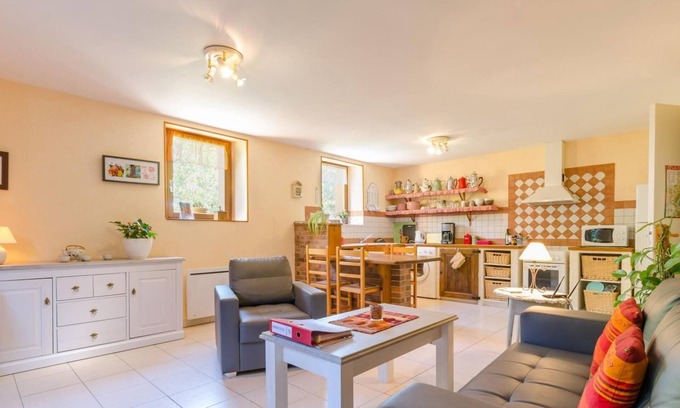 Petit-Mesnil House | Guest Rated 10/10 House with Spa and Breakfast Included