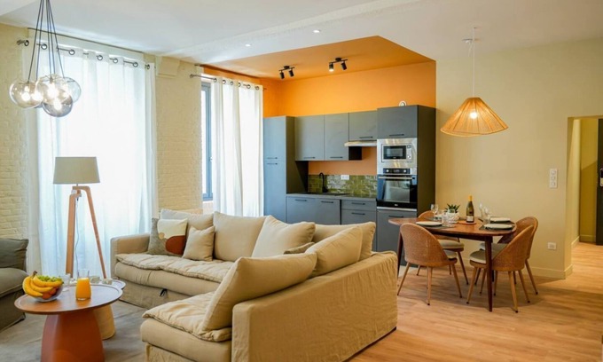 Saint-Valery-sur-Somme Apartment | Elegant Stay at Le Clos de St Val - Family-Friendly Retreat