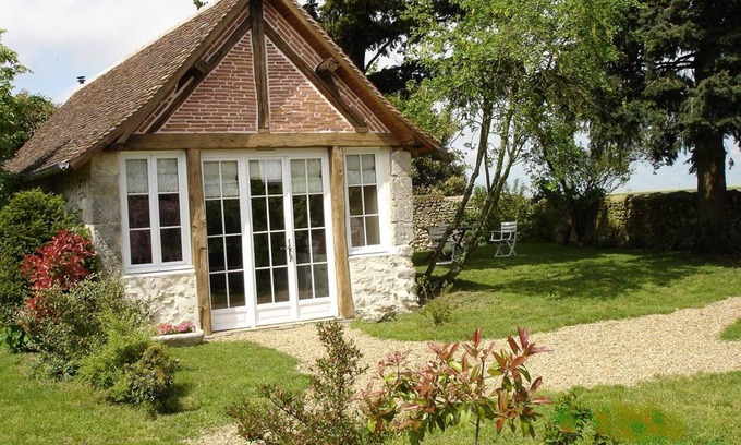 Limeray Bed & Breakfast | Discover Le Clos Limeray: 9/10 Rated Family-Friendly Stay