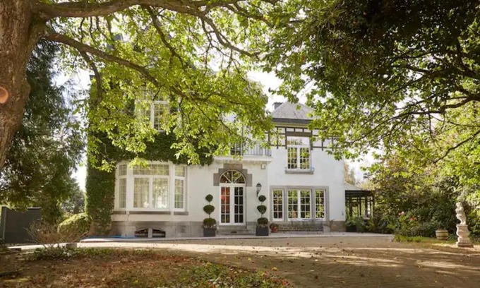 Beaufays Villa | Experience Oceanfront Comfort at Le Clos Margaux Hotel