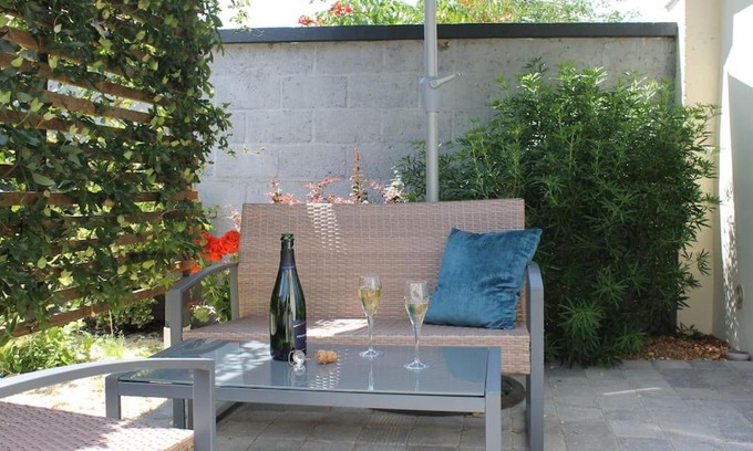 Chalons-en-Champagne Apartment | Experience Comfort at Le Clos Voltaire - Guest Rated 9.8