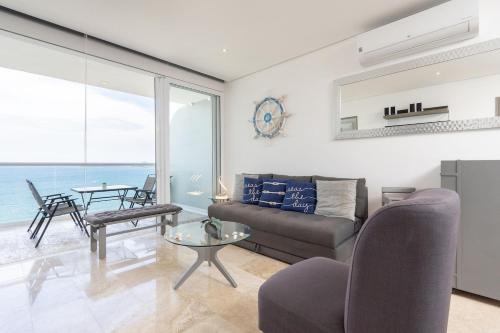 Jimenez Apartment | Le Club Beach Pool AC