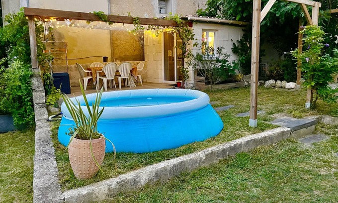 Paillet Apartment | Relaxing Retreat at Le Cocon du Coteau with Pool & Terrace