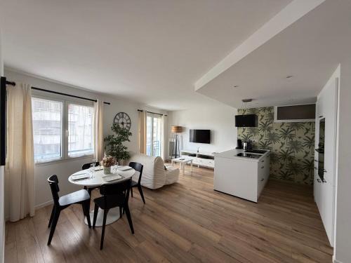Saint-Sebastien-sur-Loire Apartment | Family-Friendly Stay at Liv'In St Seb with High Ratings