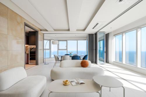 Haeundae Apartment | Oceanfront Escape at Le Collective Haeundae Paragraf