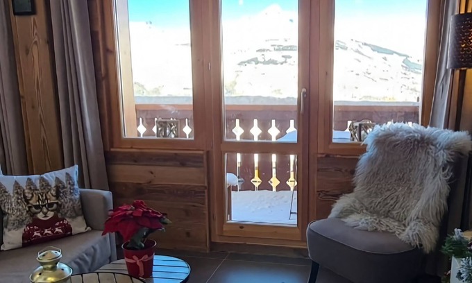 Bellentre Apartment | PARADISKI: Exceptional Apartment for 6-7 Guests, Pet Friendly