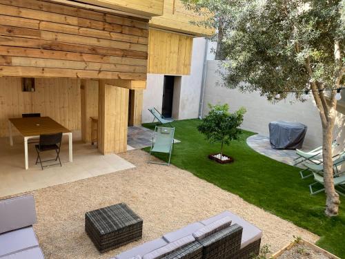 Meze Apartment | Child-Friendly Retreat at Le Corail - Rated 9.5/10!