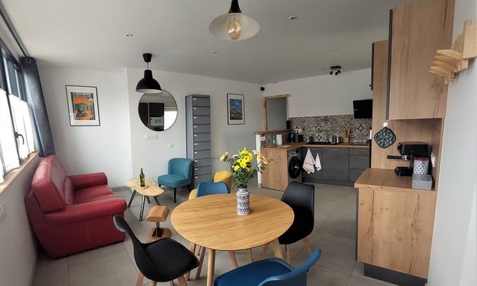 Thury-Harcourt House | Discover Le Cormoran: Modern Comfort with Ocean Views