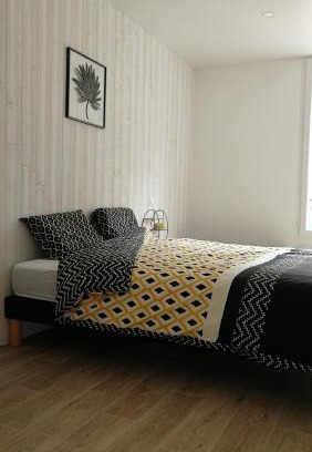 Abbeville Apartment | Cozy Le Coryphée Apartment in Central Abbeville