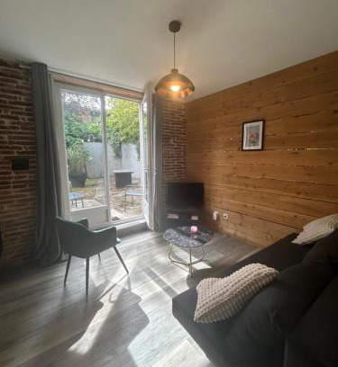 Grisolles Apartment | Cozy Balat Biel with Garden & Family-Friendly Amenities