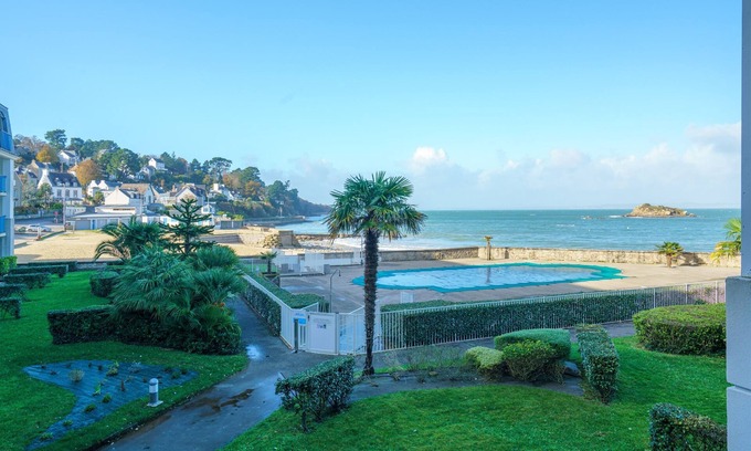 Treboul Apartment | Exceptional Le Coulinec with Ocean View & Pool Access
