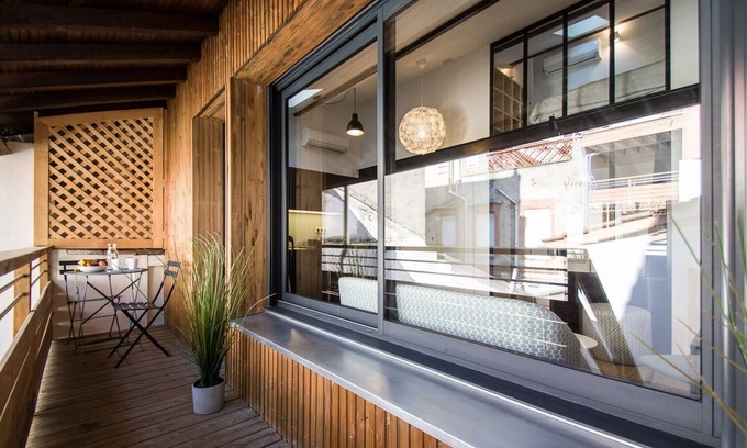 Patte d'Oie Apartment | Comfortable Le Diebold: Family-Friendly 2-Bedroom Retreat