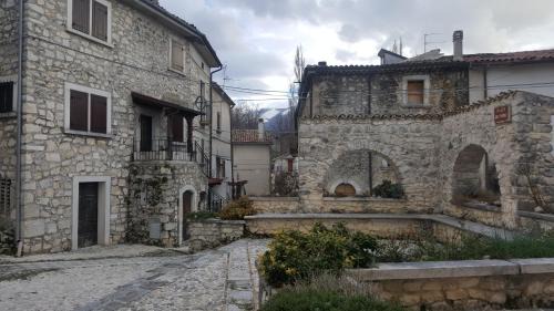 Sant'Eufemia a Maiella Bed & Breakfast | Discover Le Dimore di Angelo: Family-Friendly Retreat