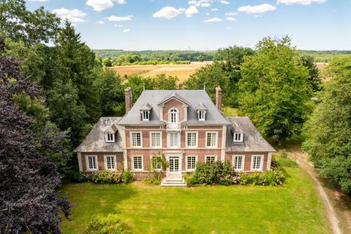 Morsang-sur-Seine Villa | Experience Le Domaine de Flancourt: Oceanfront Family Getaway