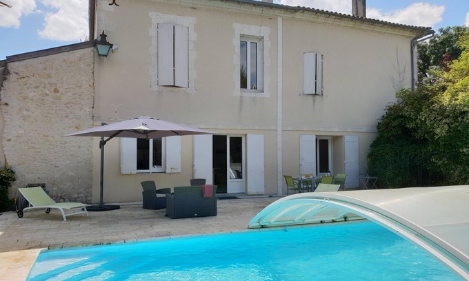 Pouillac House | Unforgettable Stays at Domaine du Haut Preau with Pool & Spa