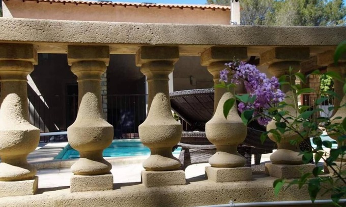 Grans Other | Le Domaine d'Alèzen