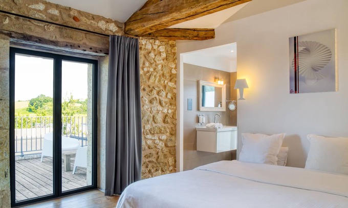 Auch Hotel | Discover Domaine de Baulieu: 4-Star Spa & Pool Escape