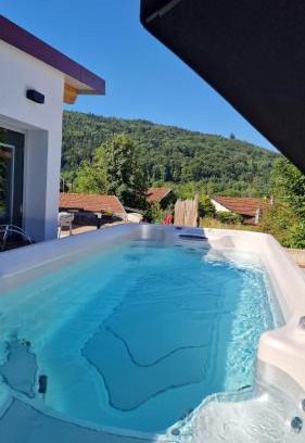 Laveline-du-Houx Ski Chalet | Explore Le Chalet de la REPANDISE: Oceanfront Retreat