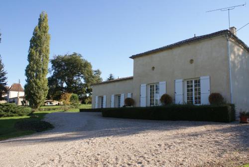 Castillon - Pujols Intercommunalite Villa | Oceanfront Retreat at Le Domaine de Vert-bois - 9.1/10 Rated