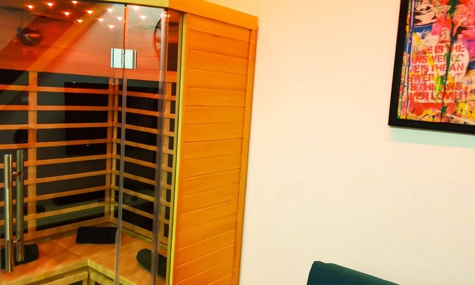 Brie-Comte-Robert Condo | Experience Relaxation at Le Douxplex with Private Pool