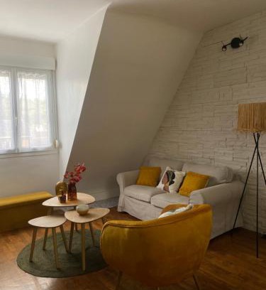 Evreux Apartment | Cozy Apartment in the Heart of Evreux with Pool Access