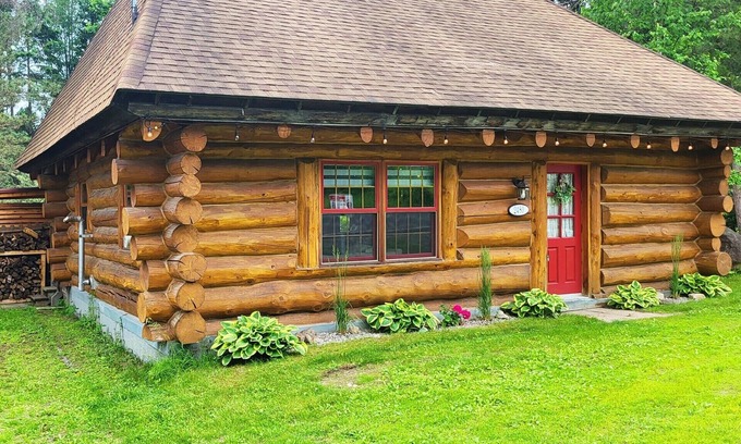 Entrelacs Ski Chalet | Experience Le Féeria Chalet & Spa: Waterfront Retreat Awaits