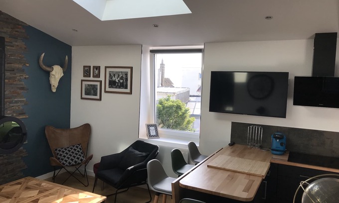 Wimereux House | Discover Le Farniente: Beachside Getaway with Top Amenities
