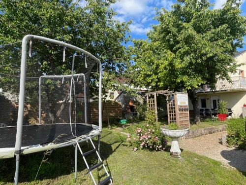 Noyers-sur-Cher Apartment | Family-Friendly Stay at Le Faubourg des Trois Provinces