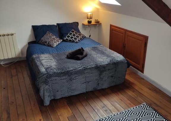 Saint-Quentin Apartment | Budget-Friendly Le Faubourg: Pet & Child Friendly Retreat