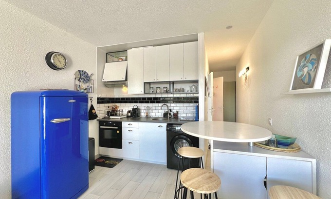 Le Grau-Du-Roi Apartment | Beachside Haven: Just 5 Minutes to the Shoreline