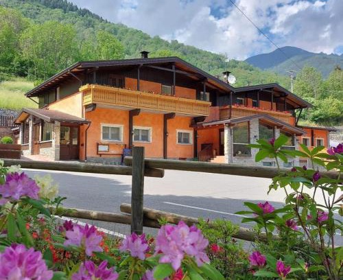 Vezza d'Oglio Apartment | Pet-Friendly Residence Le Fontanacce with Exceptional Amenities