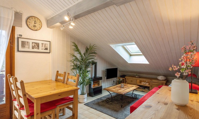 Bellevaux Apartment | Le Forchat: Ideal Getaway Near the Slopes with Spa & Breakfast