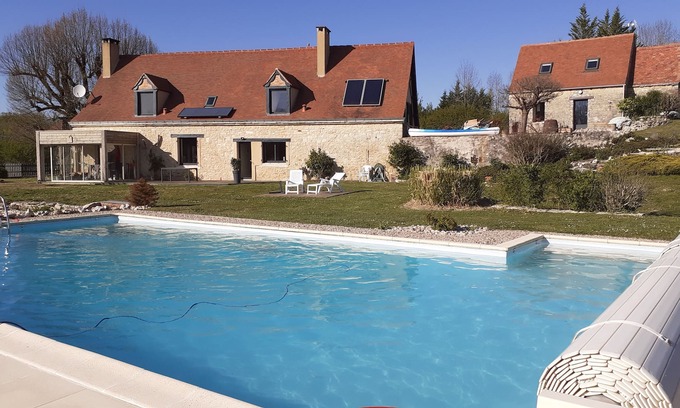Le Vigan House | Discover LE Four A Pain: Family-Friendly Retreat with Pool