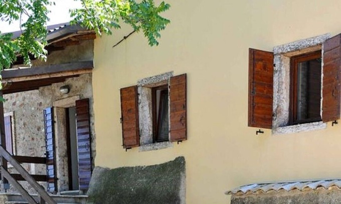 Cavaion Veronese House | Discover Le Fraghe Rondinella: Family-Friendly Retreat