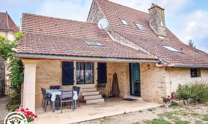 Thedirac House | Le Gîte d'Inès - THEDIRAC