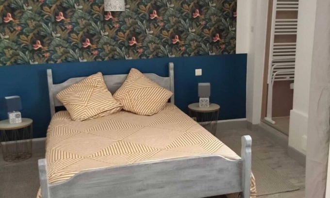 La Roche-en-Brenil House | Pet-Friendly Retreat at Le gîte de la Danse