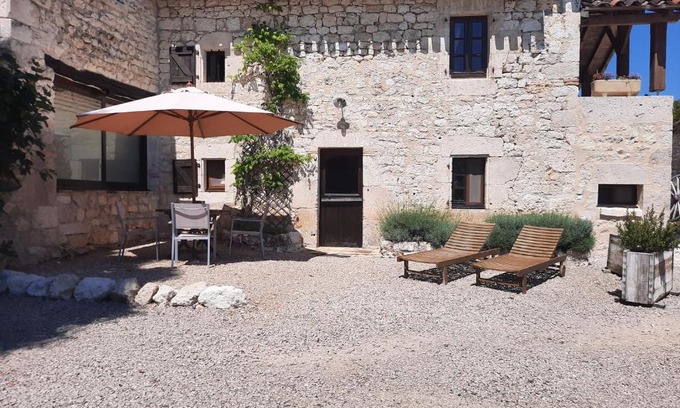 Andillac Apartment | Discover Le gîte de La Boissière with Pool and Hot Tub
