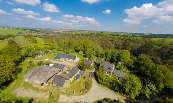 Kergloff Cottage | Perfect Getaway at Le Gîte de la Chouette - 10/10 Rating