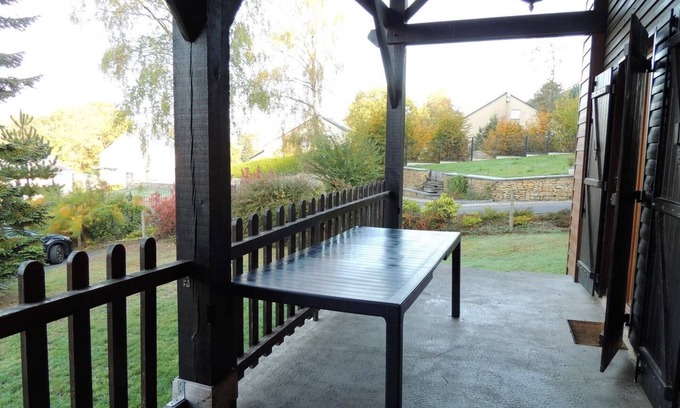 Les Mazures House | Pet-Friendly Retreat at LE GÎTE DE LA PIERRE PLATE