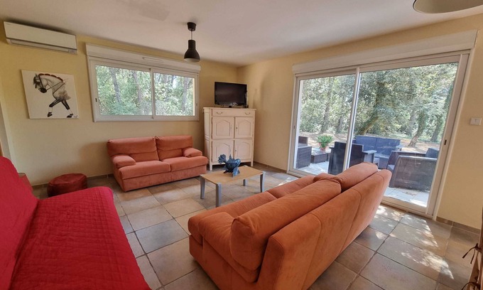 Lunel-Viel Villa | Exceptional Le Gîte des Écureuils: Pet-Friendly Retreat