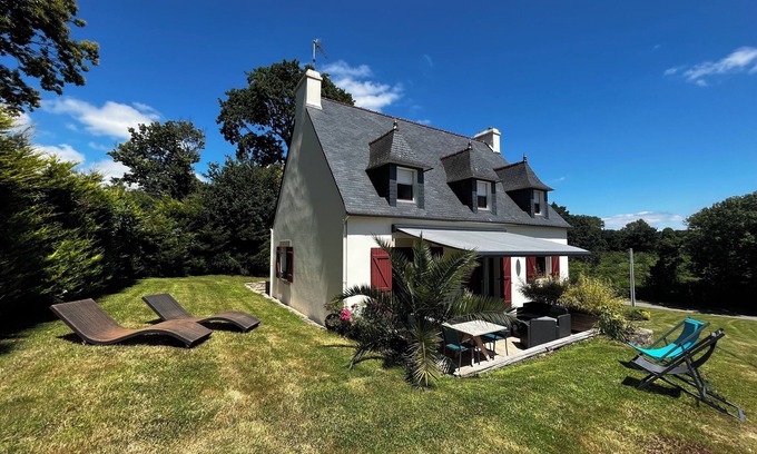 Landudec House | Cozy House in Pays Bigouden with Kitchen Amenities