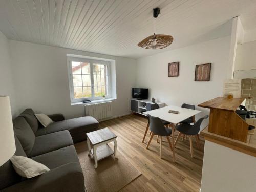 Limon House | Pet and Child Friendly Stay at Le gîte du lavoir
