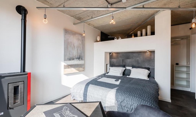 Theux Bed & Breakfast | Discover Le Garage: Guest-Rated 9.3 with Delicacies & Breakfast