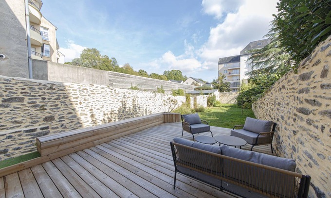 Laval Apartment | Beautiful Le Garden: Relaxing Spa & Family-Friendly Stay